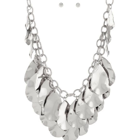 Textured Teardrop Charm Necklace - Picture 2 of 2